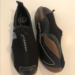 Merrell sneaker